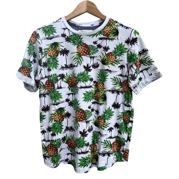 FREE PLANET white green pineapple palm tree print tropical cotton tshirt top - Picture 1 of 5